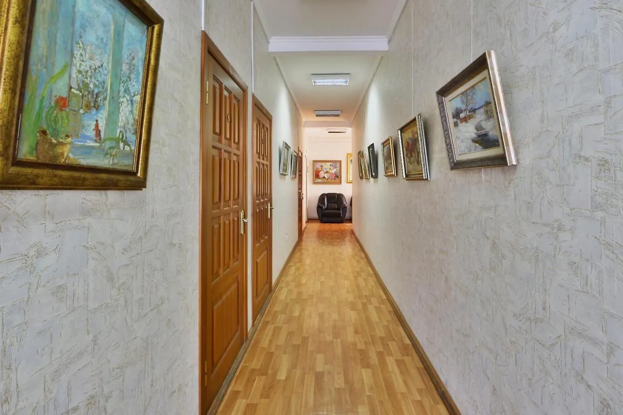 Hotel Barbaris Kiev 3*,